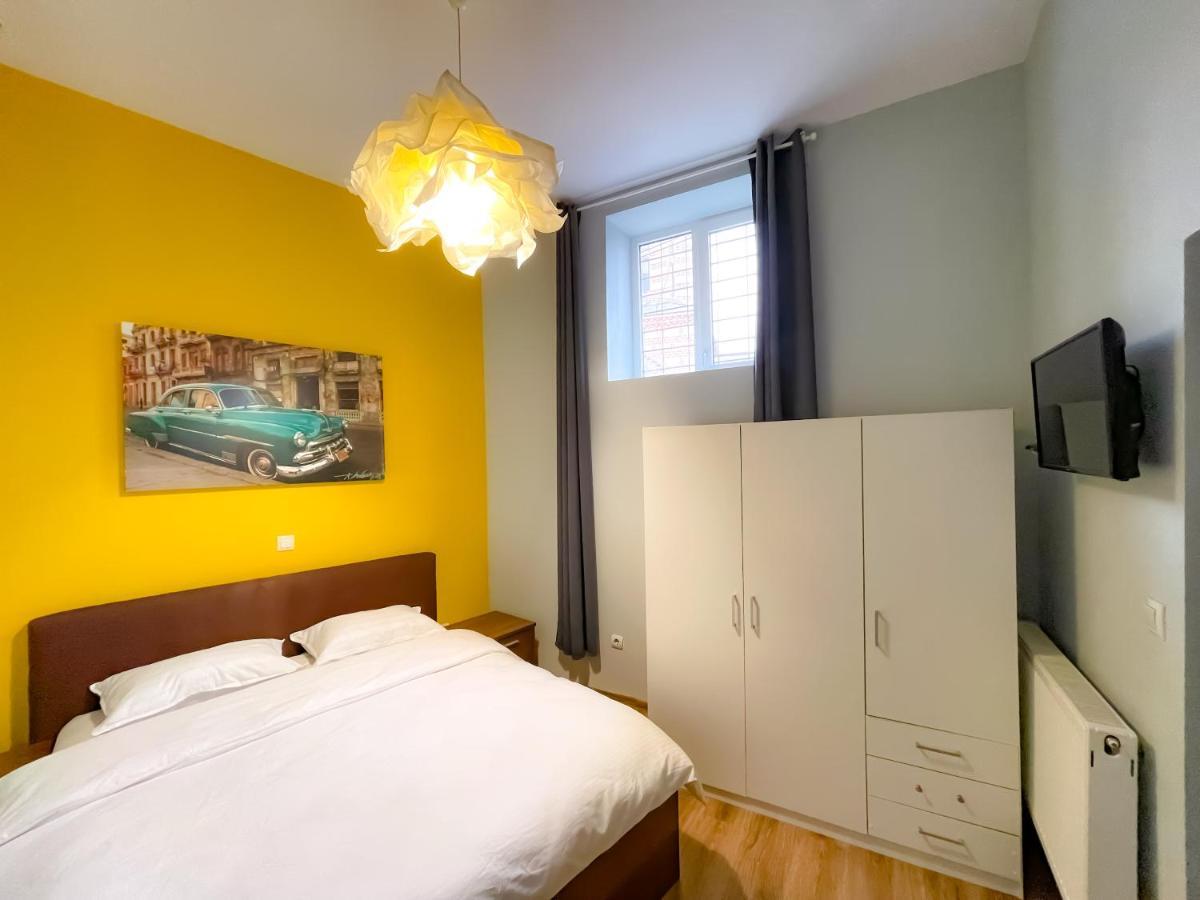 Cool Flat In The Heart Of Bucharest'S Fun And History Bucareste Exterior foto