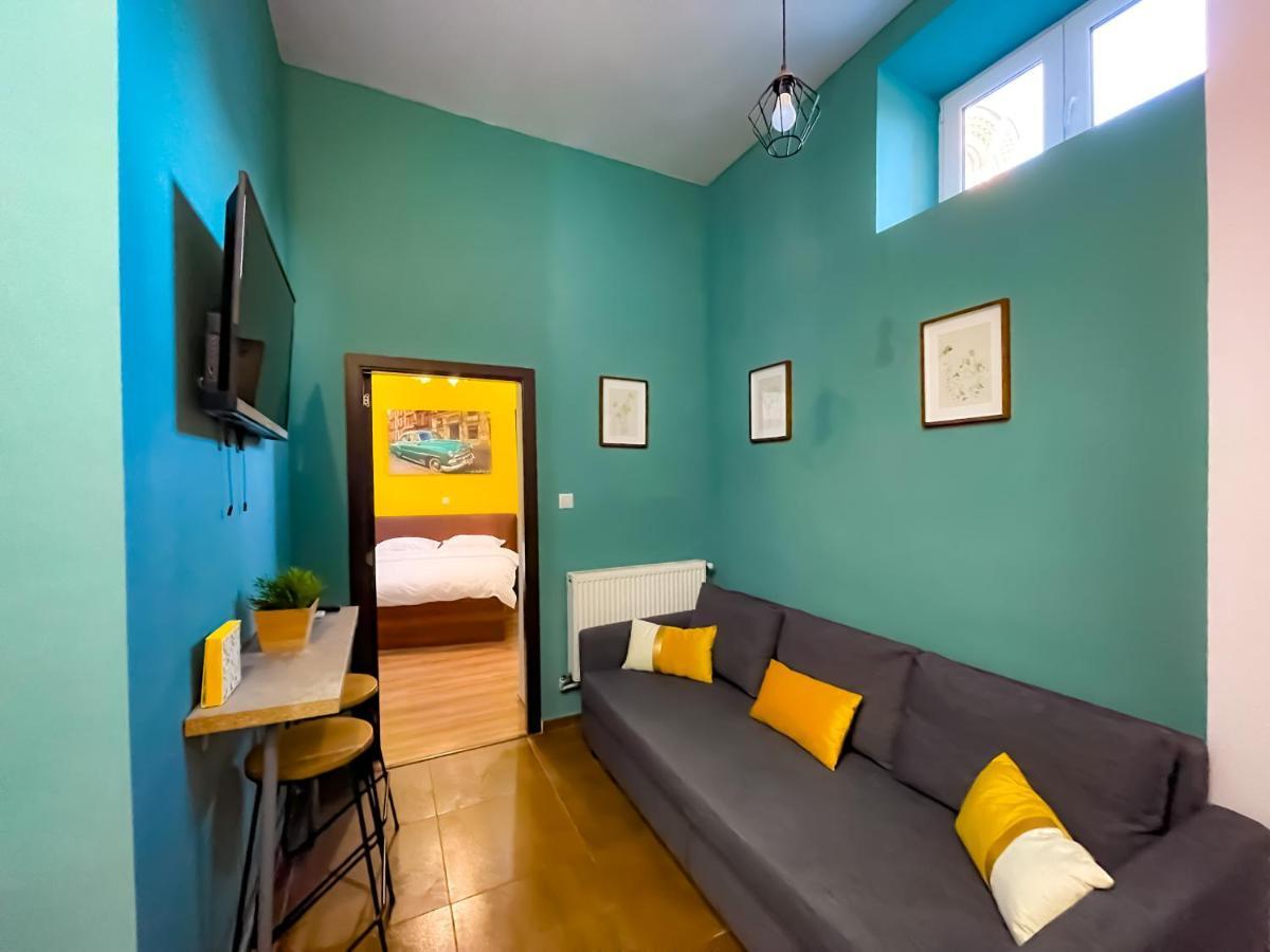 Cool Flat In The Heart Of Bucharest'S Fun And History Bucareste Exterior foto