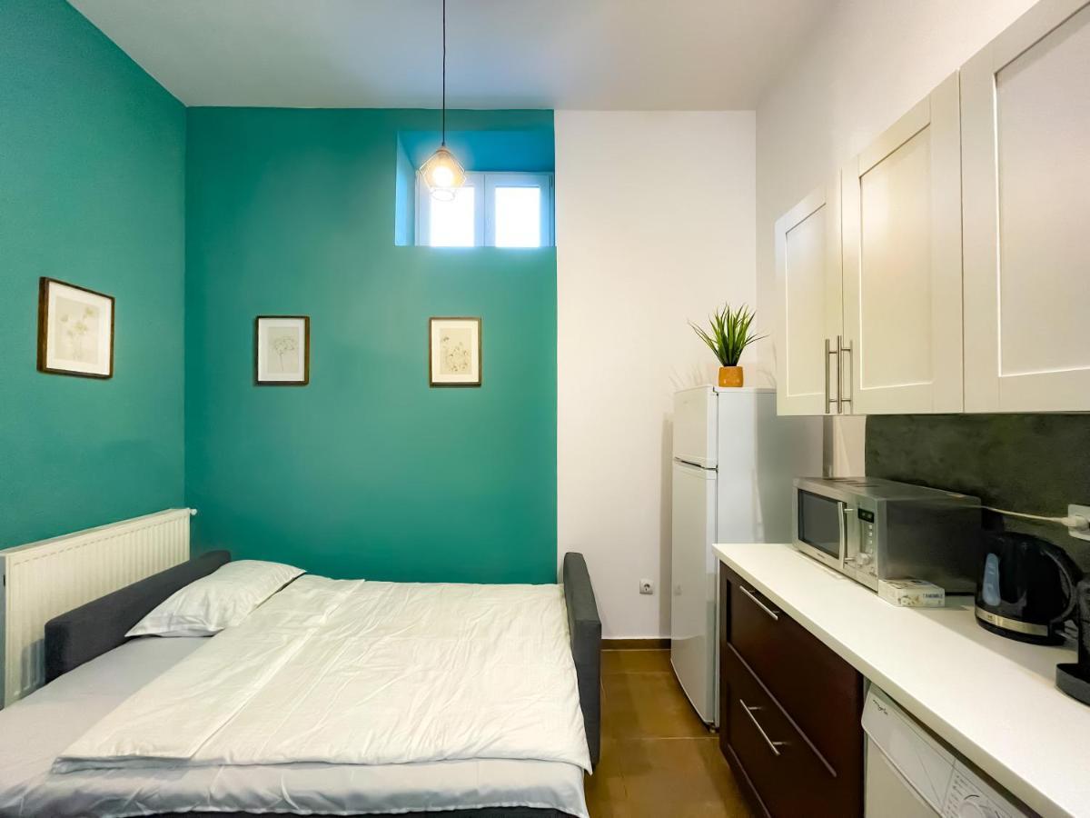Cool Flat In The Heart Of Bucharest'S Fun And History Bucareste Exterior foto