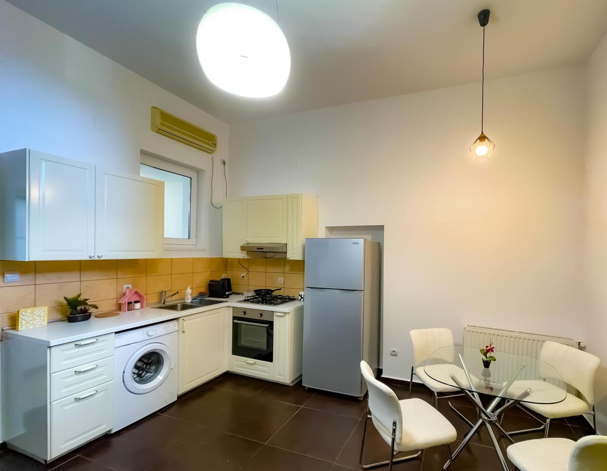 Cool Flat In The Heart Of Bucharest'S Fun And History Bucareste Exterior foto